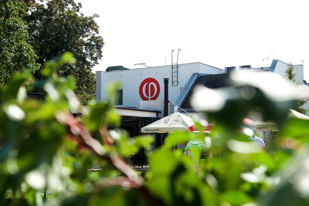 Penzion Formula Trencin Exterior foto